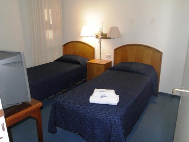 Alfa Hotel Buenos Aires Zimmer foto
